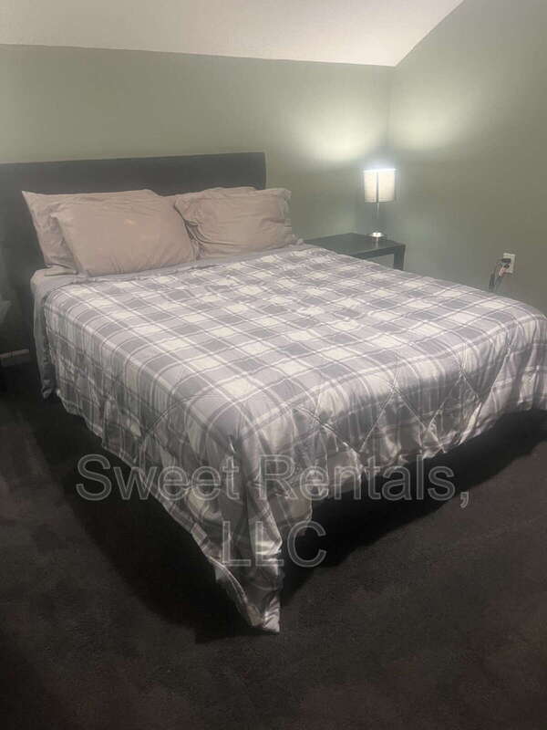 Building Photo - 343 Briarbend Rd