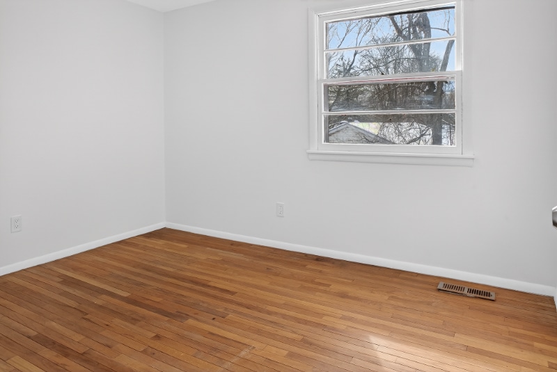 Building Photo - 2007 W 75th Pl