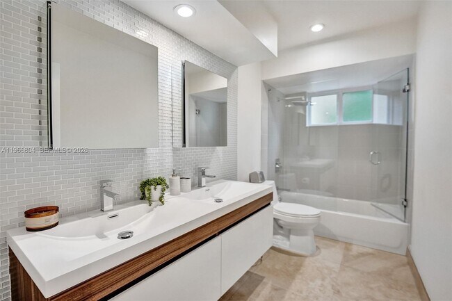 Building Photo - 1201 Washington St