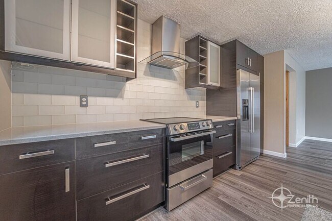 Building Photo - 15501 SE 19th Cir