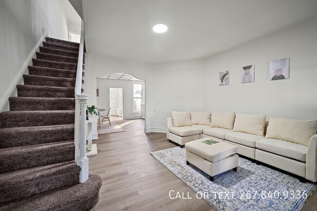 Building Photo - 312 E Eleanor St