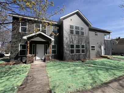 "upper duplex unit 3-Bed Retreat in Minneapolis: Cozy Living!" - "upper duplex unit 3-Bed Retreat in Minneapolis:  Cozy Living!"
