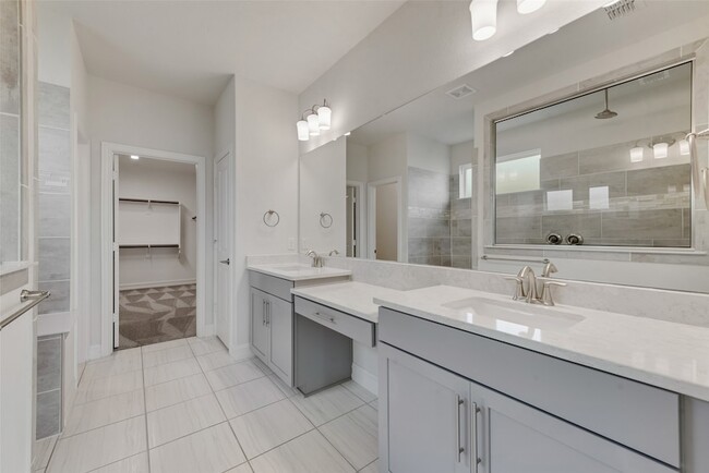 Building Photo - 5200 Amphora Ave