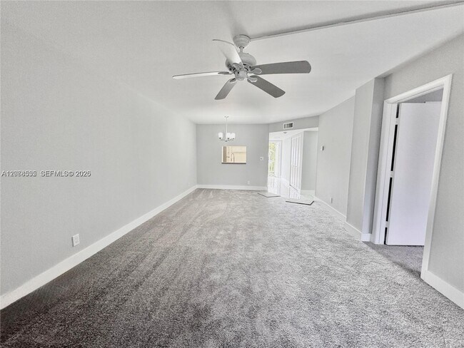 Building Photo - 1075 Riverside Dr