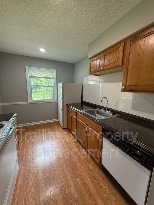Building Photo - 7716 W 85th St