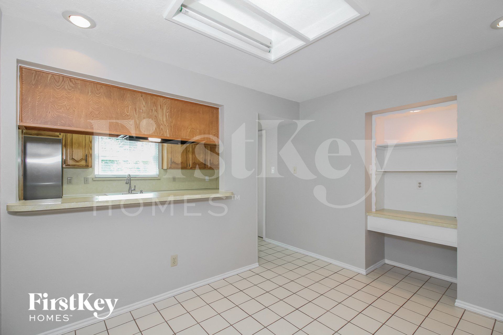 Building Photo - 1113 Wood Creek Cir