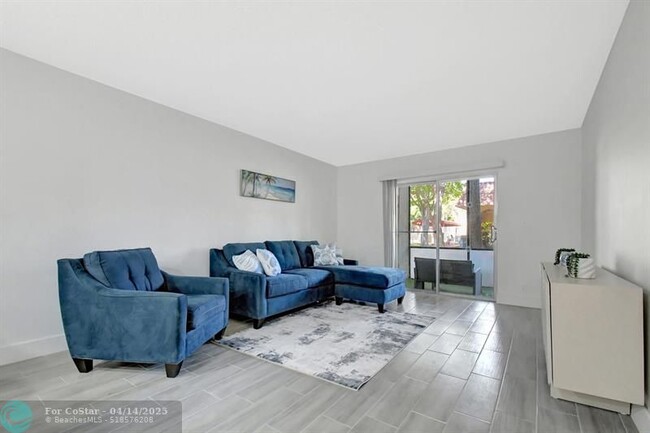 Building Photo - 255 S Cypress Rd