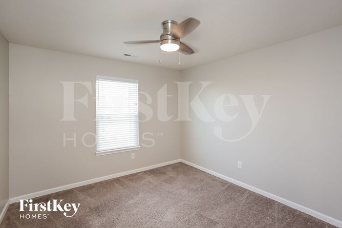 Building Photo - 4618 W Otway Ln