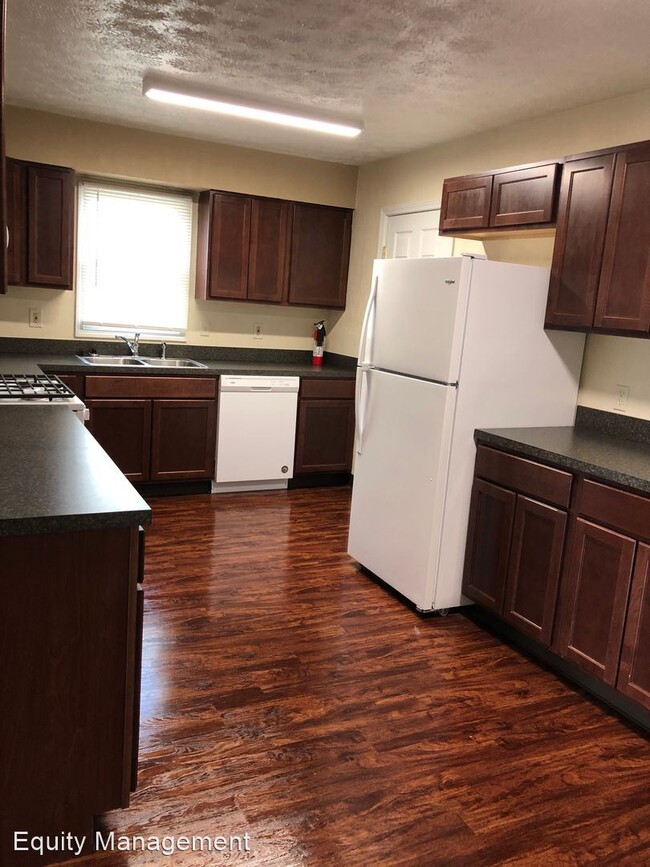 Building Photo - 3 br, 2 bath House - 2603 Walnut St.