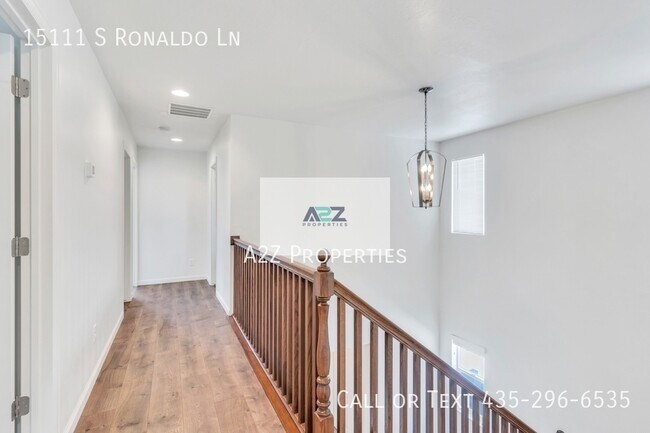 Building Photo - 15111 S Ronaldo Ln