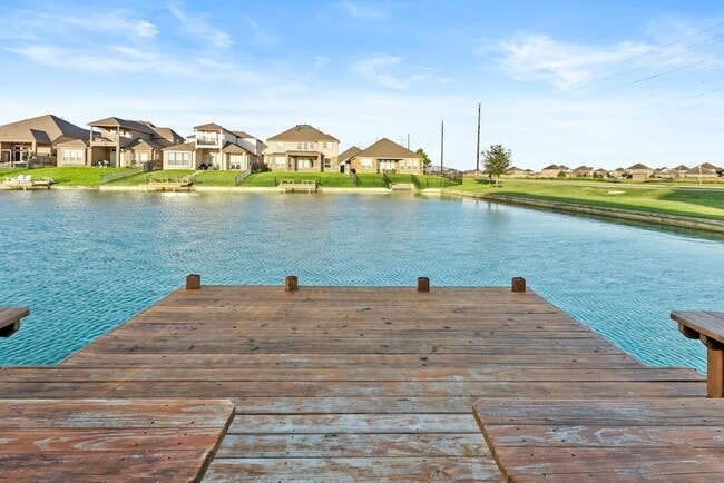 Building Photo - 3506 Lake Bella Megan Dr