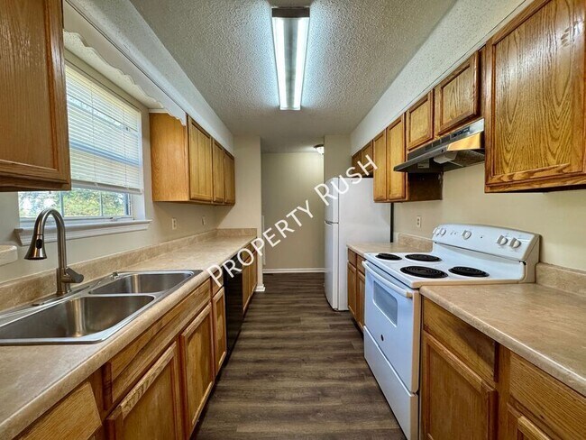 Building Photo - 4320 Ohls Ave