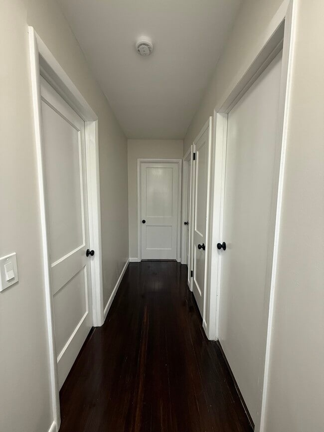 Building Photo - 255 N 1st Ave