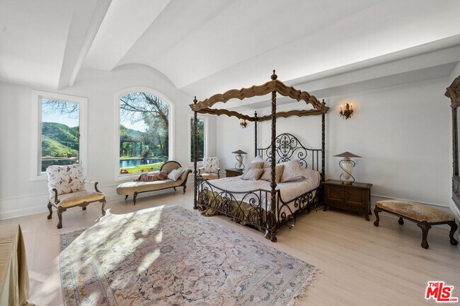 Building Photo - 23318 Park Colombo