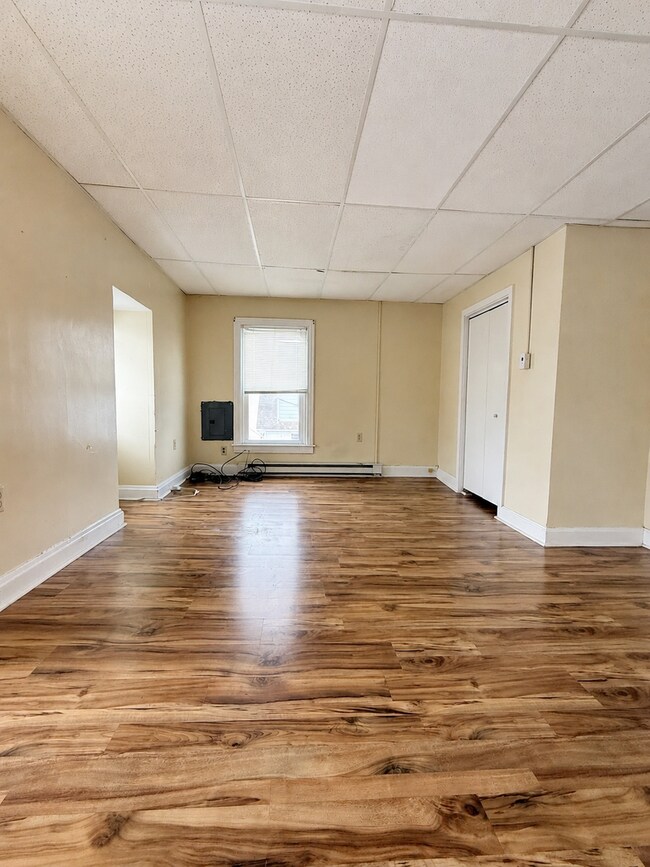 Building Photo - 166 Nissley St