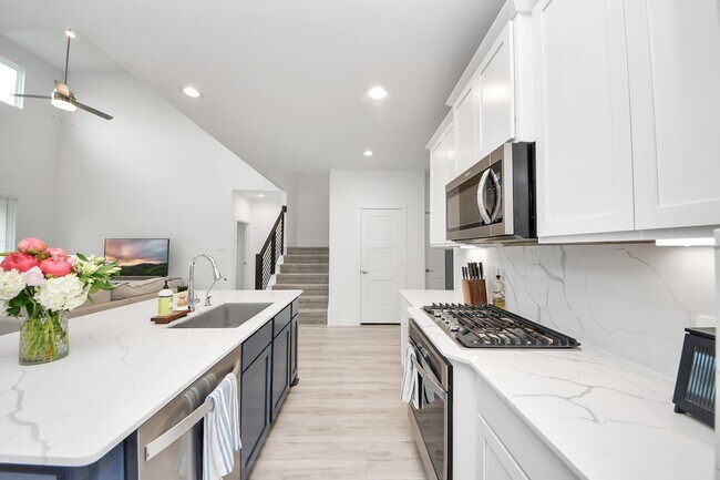 Building Photo - 1548 Dawn Hbr Dr