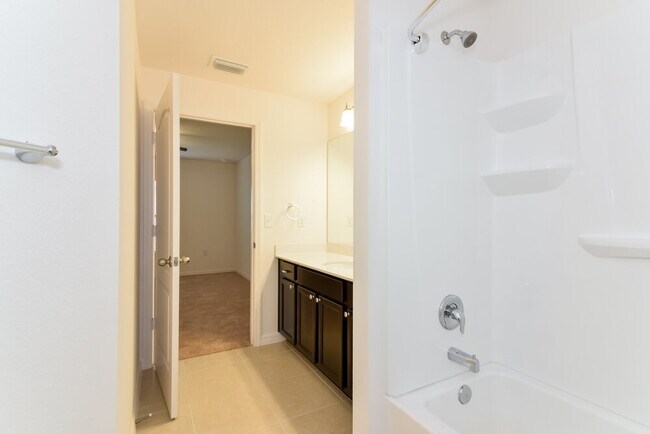 Building Photo - 12839 Impatiens St