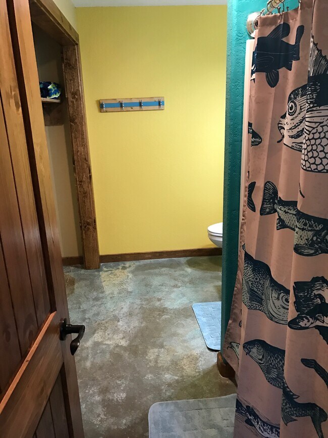 Building Photo - 13391 Sunny Slope Rd