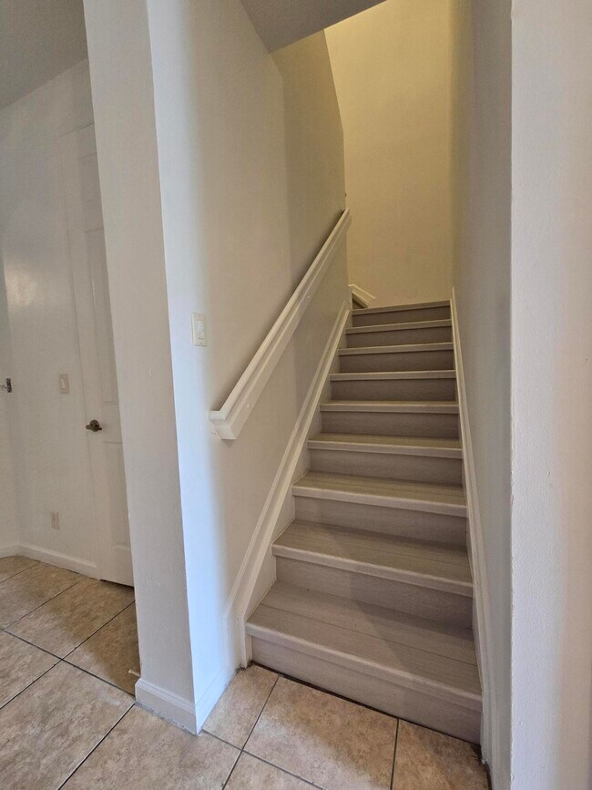 Building Photo - 4264 Berkshire Wharf Dr