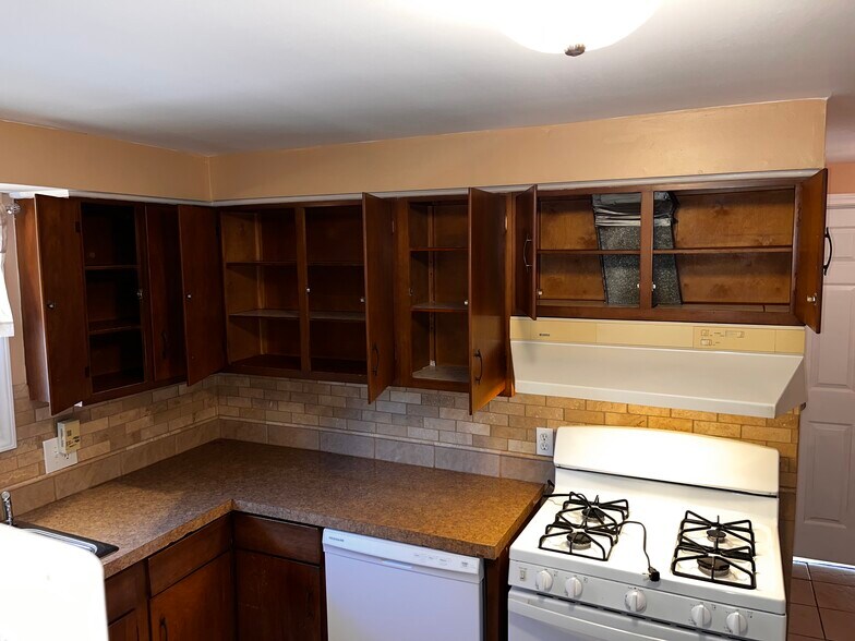 Building Photo - 51 N Seine Dr