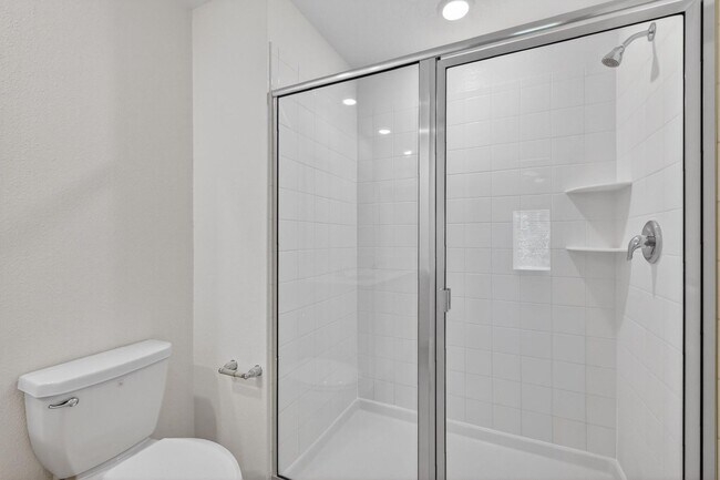 Building Photo - Available Now! Well-Maintained 3BR/2BA in Great Neighborhood