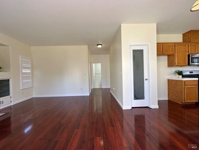 Building Photo - 622 Stonehenge Dr
