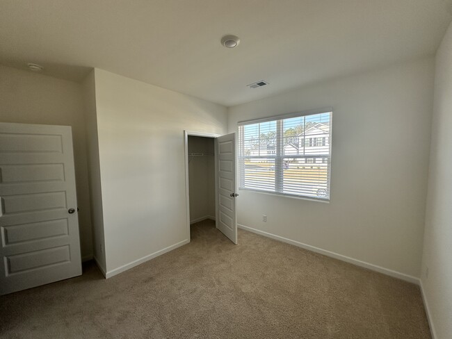 Building Photo - 134 Oakchase Pk Ln