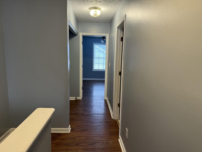 Building Photo - 2802 Hanna Pl