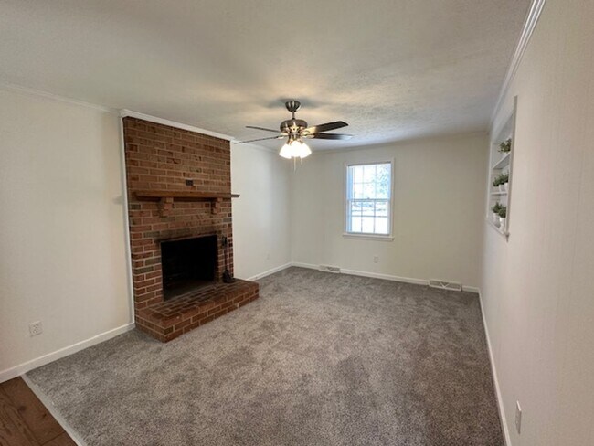 Building Photo - 5401 Bellmeadows Rd