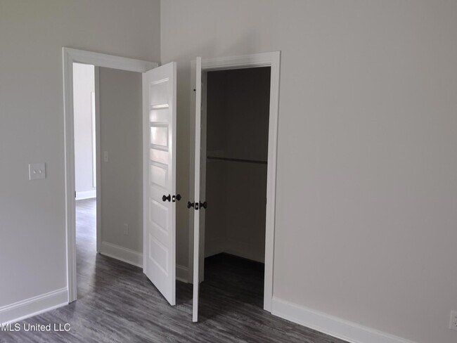 Building Photo - 843 Long Leaf Cir