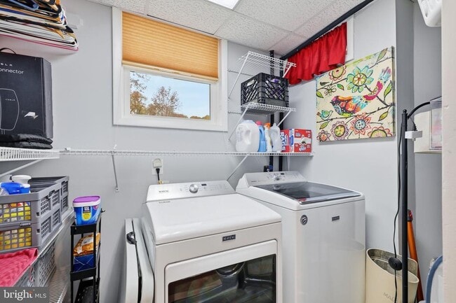 Building Photo - 7137 Murray Ln