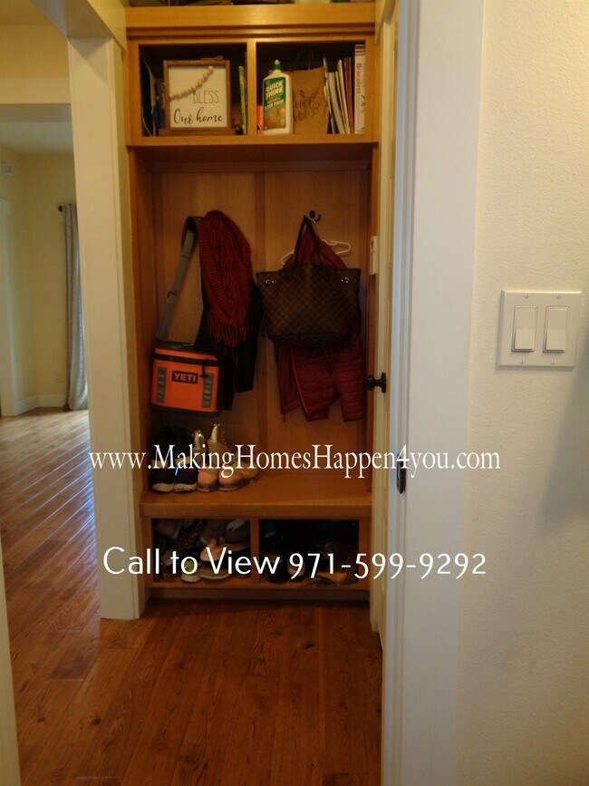 Building Photo - 1778 Schoolhouse Ct NW