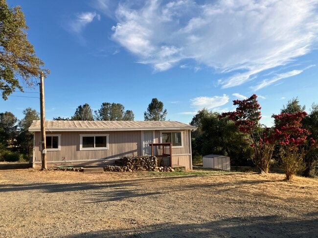 Building Photo - 5560 Old Olive Highway