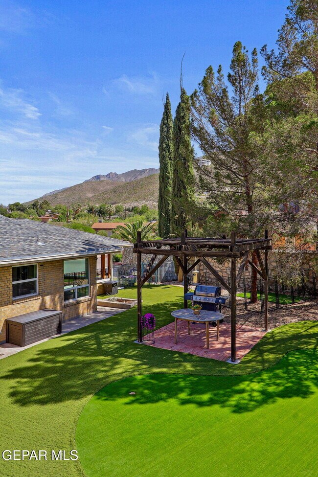 Building Photo - 904 Turney Dr