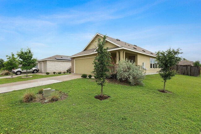 Building Photo - 13024 Tinker St