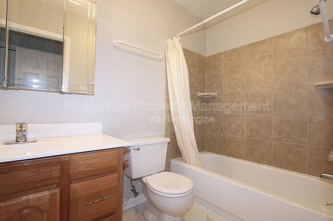 Building Photo - 5606 Split Oak Way