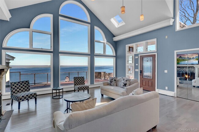 Building Photo - 45 Culross Dr