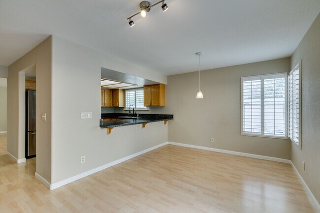 Building Photo - Beautiful Summerlin Home – 3 Bed, 2.5 Bath...
