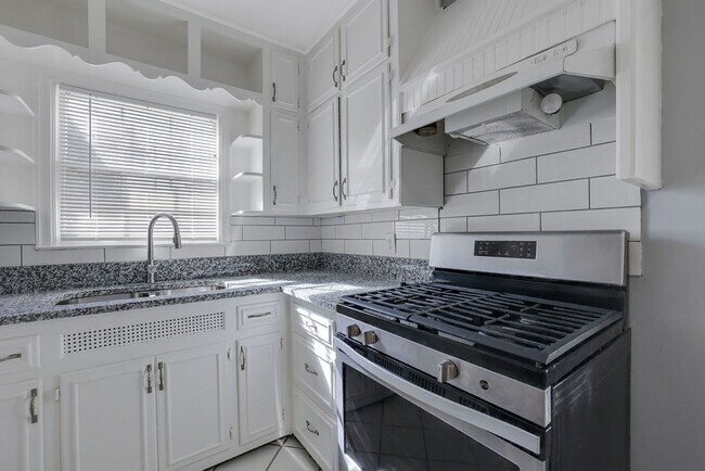 Building Photo - NOW ACCEPTING CITY OF ATLANTA 3-BEDROOM HOUSING VOUCHERS.
