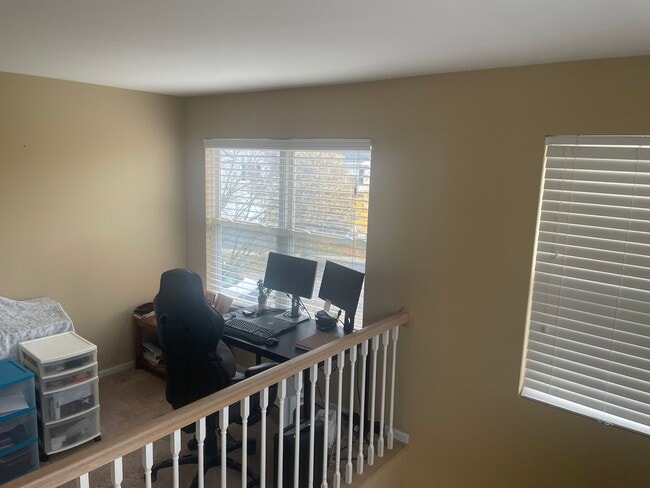 Building Photo - 1235 S Whispering Hills Dr