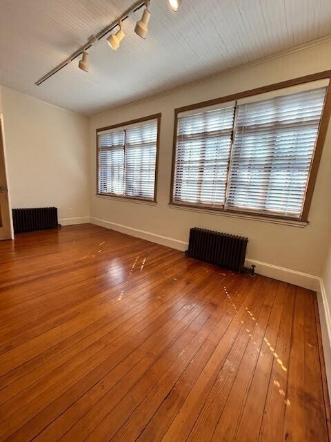 Building Photo - 12 Lawrence Rd