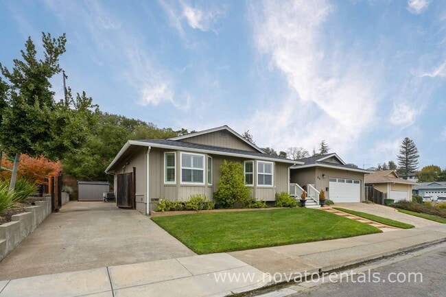 Building Photo - 44 Trish Dr