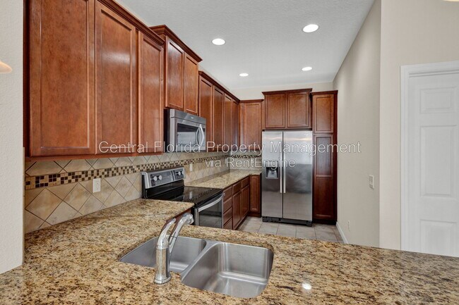 Building Photo - 8644 Elder Ln