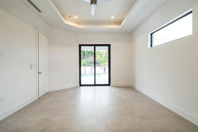 Building Photo - 123 SW 35th Ave