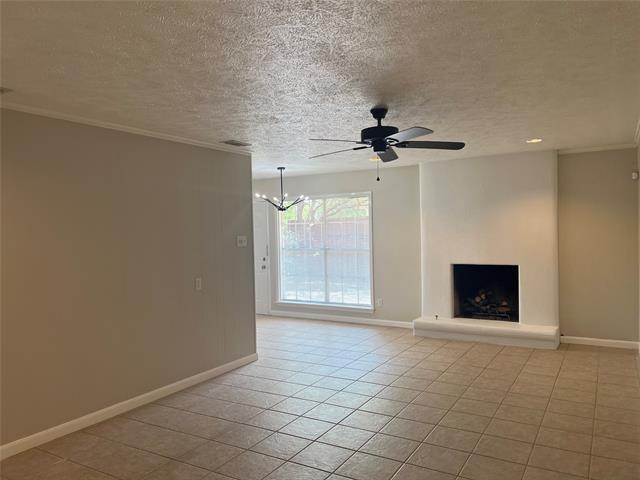 Building Photo - 9003 Villa Park Cir