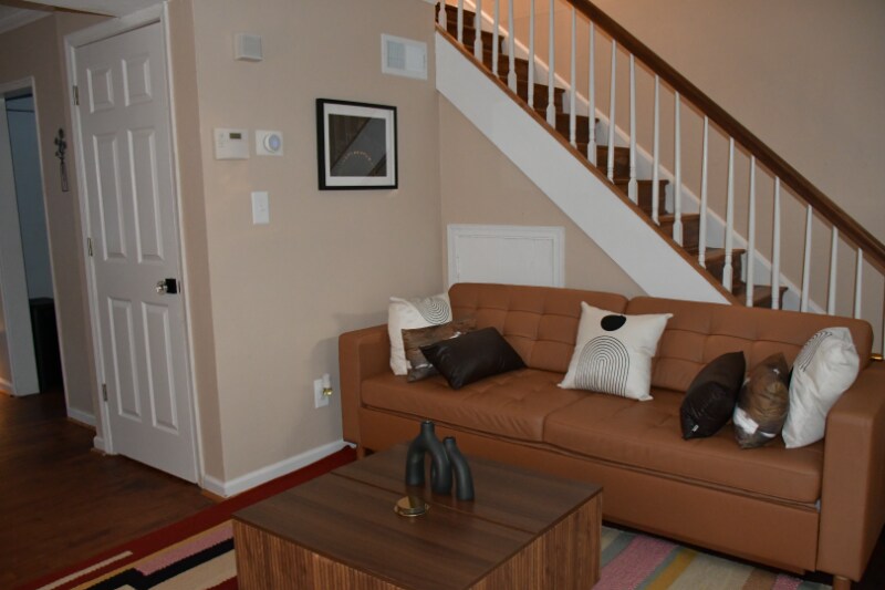 Building Photo - 2633 Colebrooke Dr