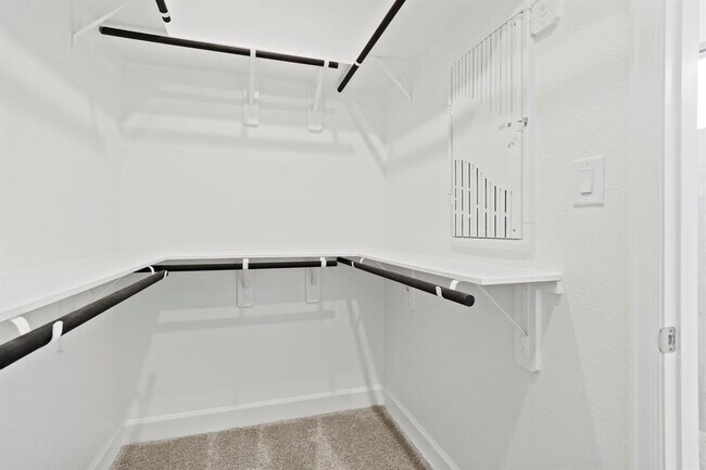 Building Photo - 16323 Rock Hollow Bend Ln