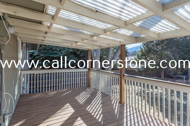 Building Photo - 1334 Pike Dr