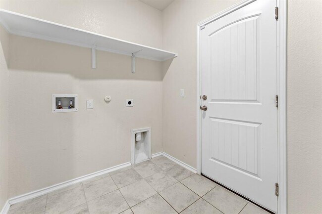 Building Photo - 633 Weizenbock Ln