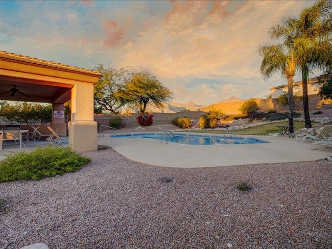 Building Photo - Beautiful 2-Bedroom, 2-Bath Home with Community Pool